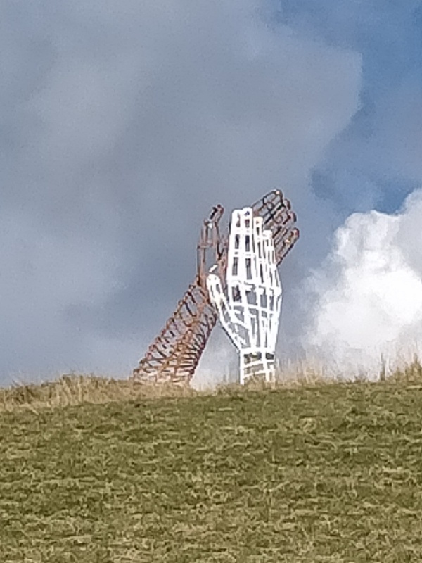 Aplauso /   Escultura de hierro soldado